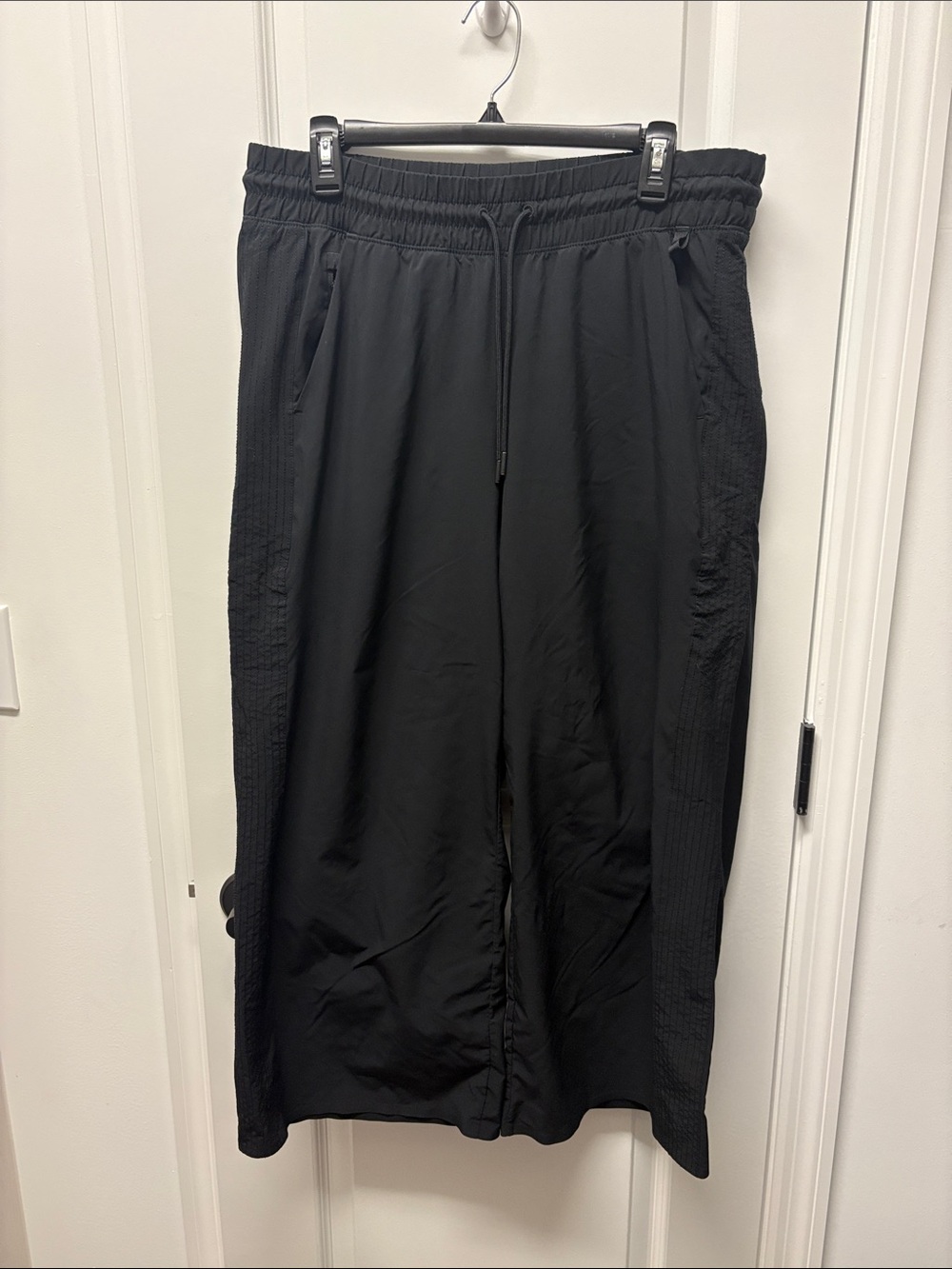 Athleta avenue wide leg crop pant size 12